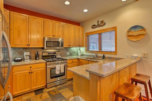 Steamboat Springs Townhome - 1 Block to Lifts! - image 4