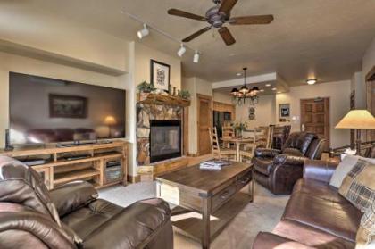 Steamboat Condo with Pool Access   5 mins to mtn Steamboat Springs Colorado