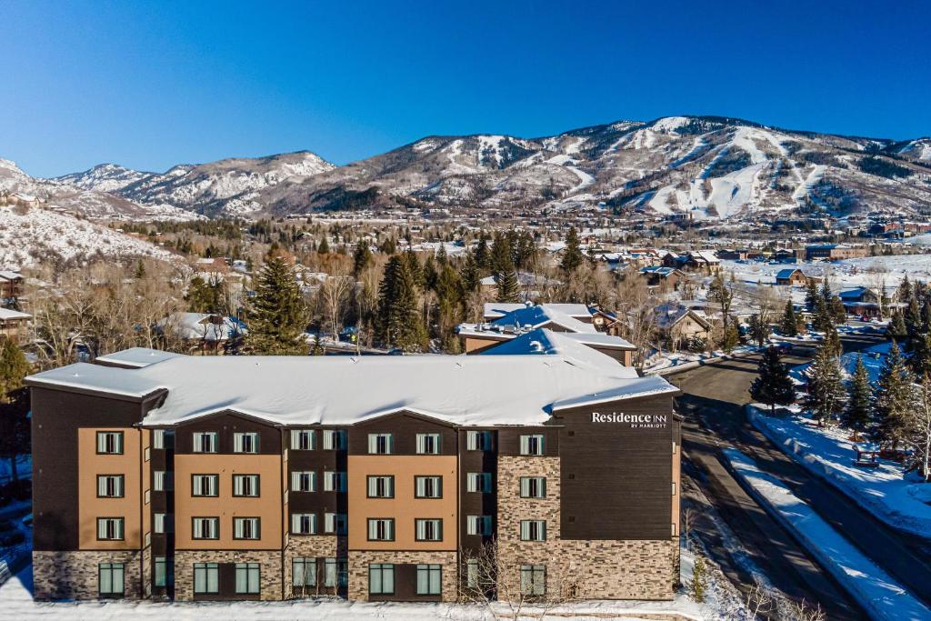 Residence Inn by Marriott Steamboat Springs - image 5