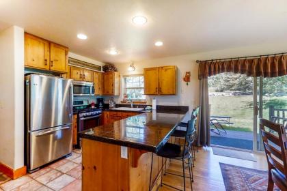 Bear Creek Lodge Townhome - image 11