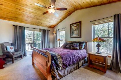 Bear Creek Lodge Townhome - image 15