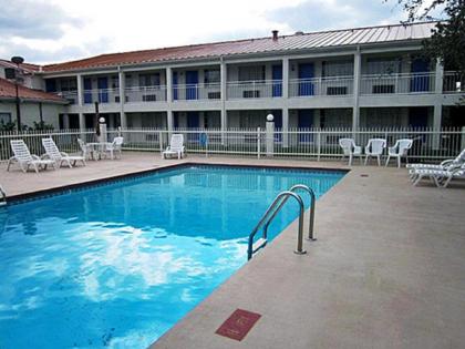 Motel 6-Stephenville TX - image 9