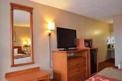 Americas Best Value Inn Crosstimbers - image 8