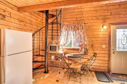 Cozy Kenai Riverfront Cabin Fishing Paradise - image 9