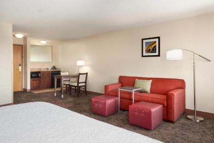 Hampton Inn & Suites Detroit Sterling Heights - image 8