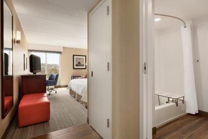 Hampton Inn Dulles/Cascades - image 15