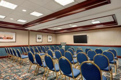 Hampton Inn Dulles/Cascades - image 19