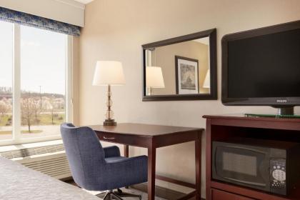 Hampton Inn Dulles/Cascades - image 2