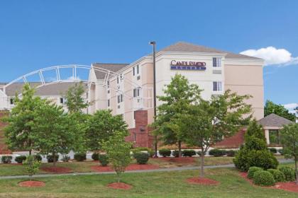 Candlewood Suites Sterling an IHG Hotel - image 6