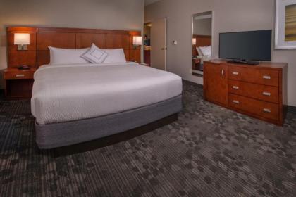 Courtyard by Marriott Dulles Town Center - image 13