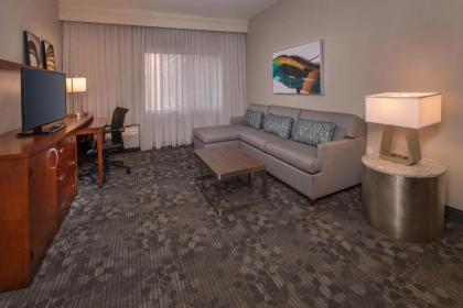 Courtyard by Marriott Dulles Town Center - image 15