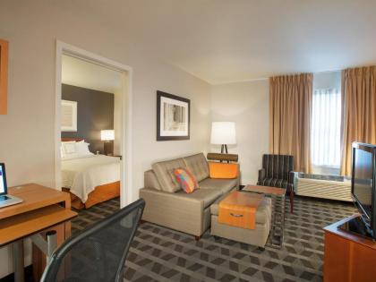 TownePlace Suites Dulles Airport - image 11