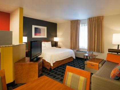 TownePlace Suites Dulles Airport - image 12