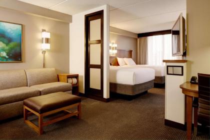 Hyatt Place Sterling Dulles Airport North - image 4