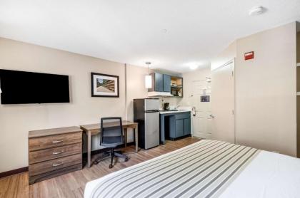 Suburban Extended Stay Hotel Wash. Dulles - image 14