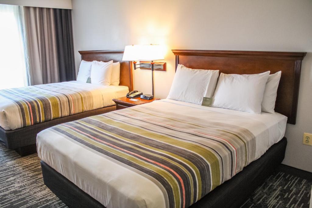 Country Inn & Suites by Radisson Washington Dulles International Airport VA - image 3