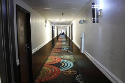 Coratel Inn & Suites Stillwater - image 7