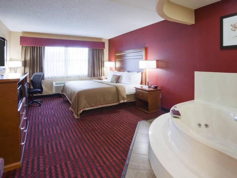 GrandStay Hotel & Suites - Stillwater - image 4