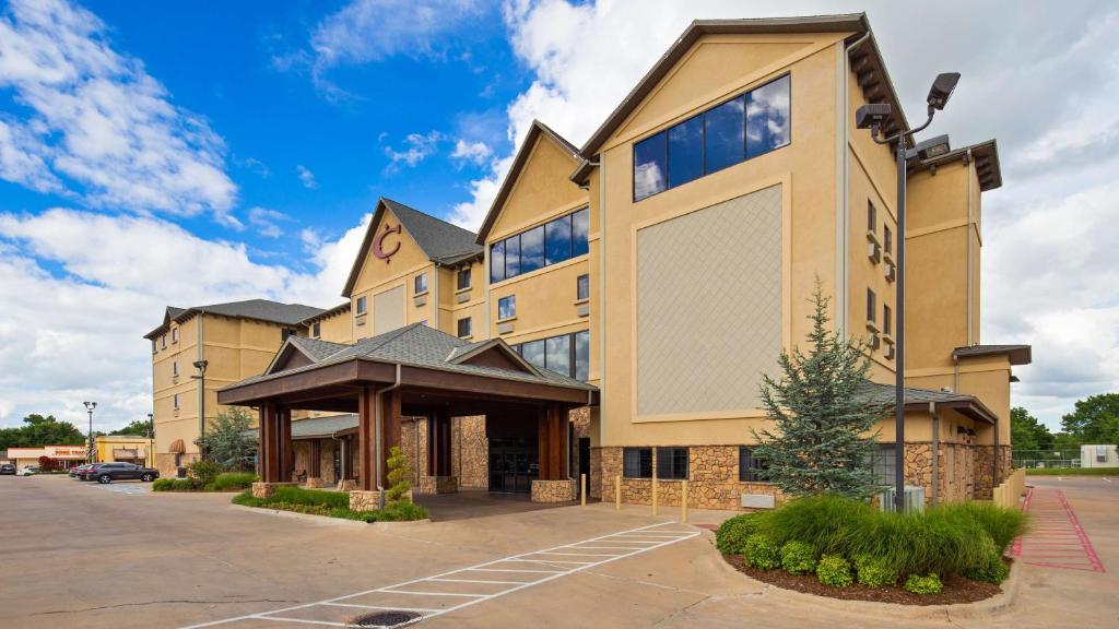 Best Western PLUS Cimarron Hotel & Suites - main image