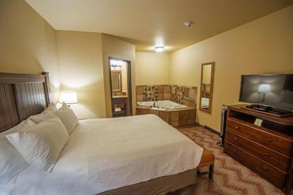 Best Western PLUS Cimarron Hotel & Suites - image 7