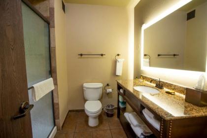 Best Western PLUS Cimarron Hotel & Suites - image 8