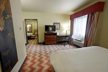 Best Western PLUS Cimarron Hotel & Suites - image 9