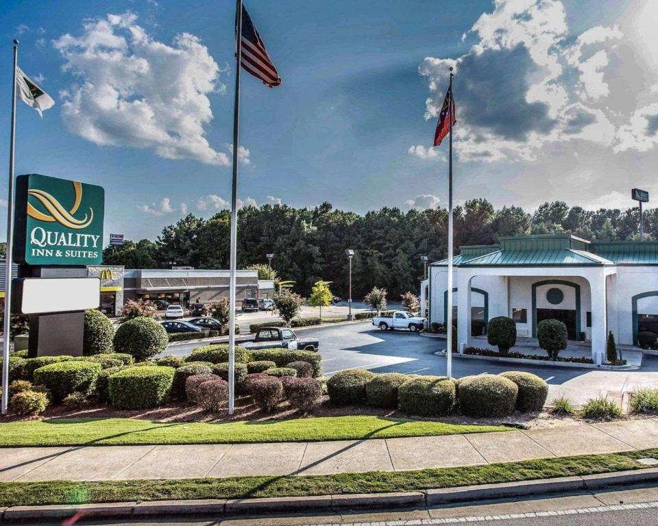 Quality Inn & Suites Stockbridge Atlanta South I-75 - main image