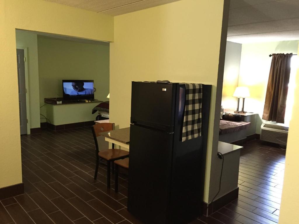 Travelodge by Wyndham Stockbridge Atlanta South - image 6