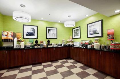 Hampton Inn Atlanta-Stockbridge - image 10