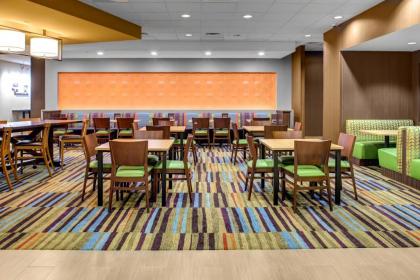 Fairfield Inn & Suites by Marriott Atlanta Stockbridge - image 2