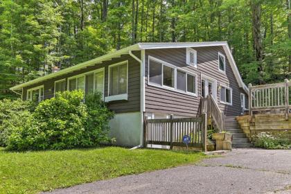 Berkshires Home with Kayak - Walk to Stockbridge Bowl - image 14