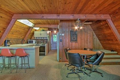 Lakefront Lake Pepin Cottage with Deck-Steps to Beach - image 7