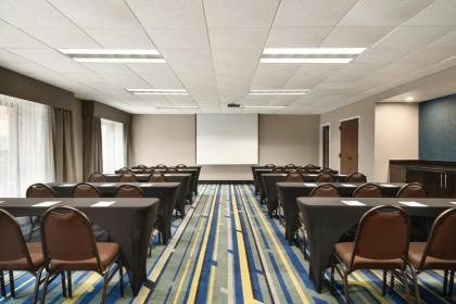 Hampton Inn Atlanta-Stone Mountain - image 12