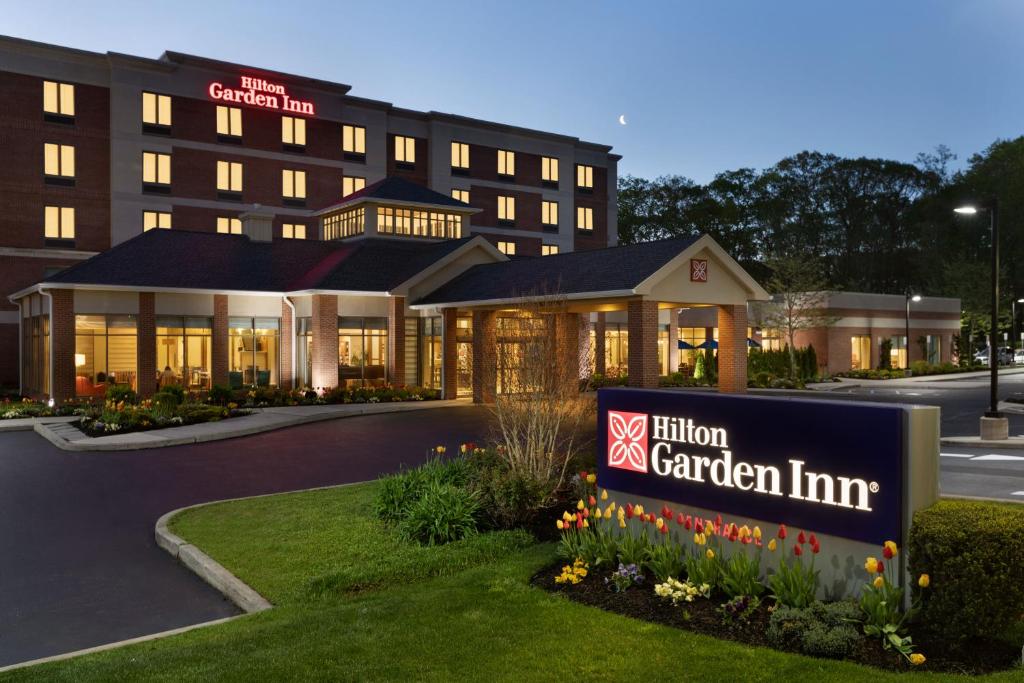 Hilton Garden Inn Stony Brook - main image