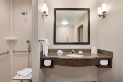 Hilton Garden Inn Stony Brook - image 6