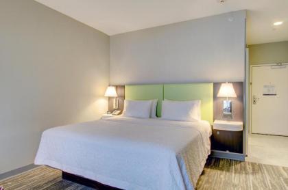 Hampton Inn & Suites Boston/Stoughton Ma - image 3