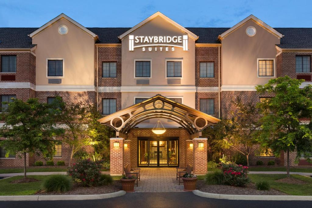 Staybridge Suites Akron-Stow-Cuyahoga Falls an IHG Hotel - main image