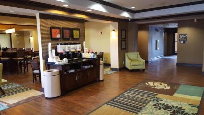 Hampton Inn Stow - image 14