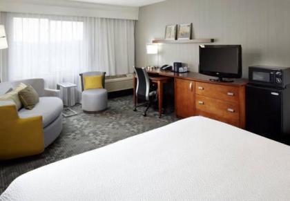 Courtyard by Marriott Akron Stow - image 14