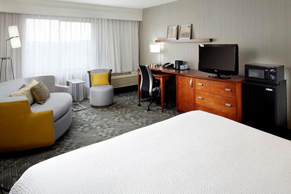 Courtyard by Marriott Akron Stow - image 3