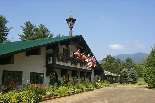 Northern Lights Lodge - main image