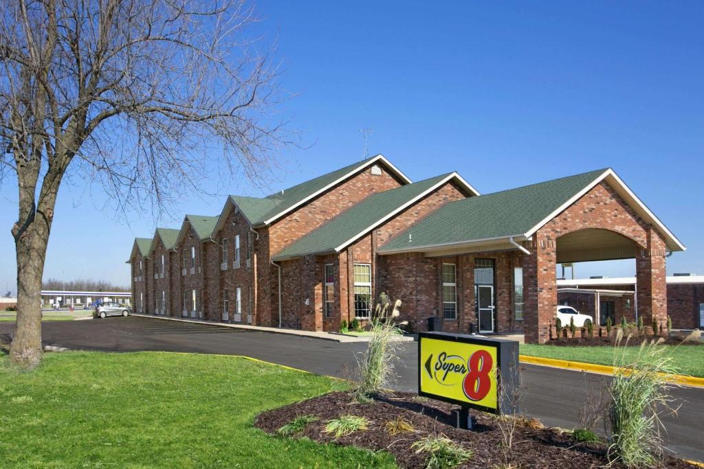 Super 8 by Wyndham Stafford/Springfield Area - main image