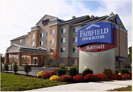 Fairfield Inn and Suites by Marriott Strasburg Shenandoah Valley - main image