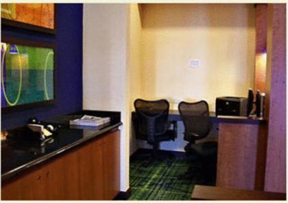 Fairfield Inn and Suites by Marriott Strasburg Shenandoah Valley - image 2