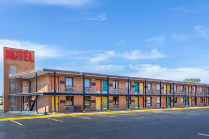 Starved Rock Motor Inn Travelodge by Wyndham - image 3