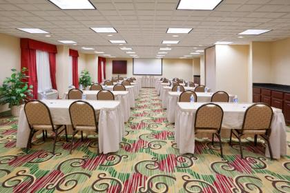 Holiday Inn Express Hotel & Suites Cleveland-Streetsboro an IHG Hotel - image 8