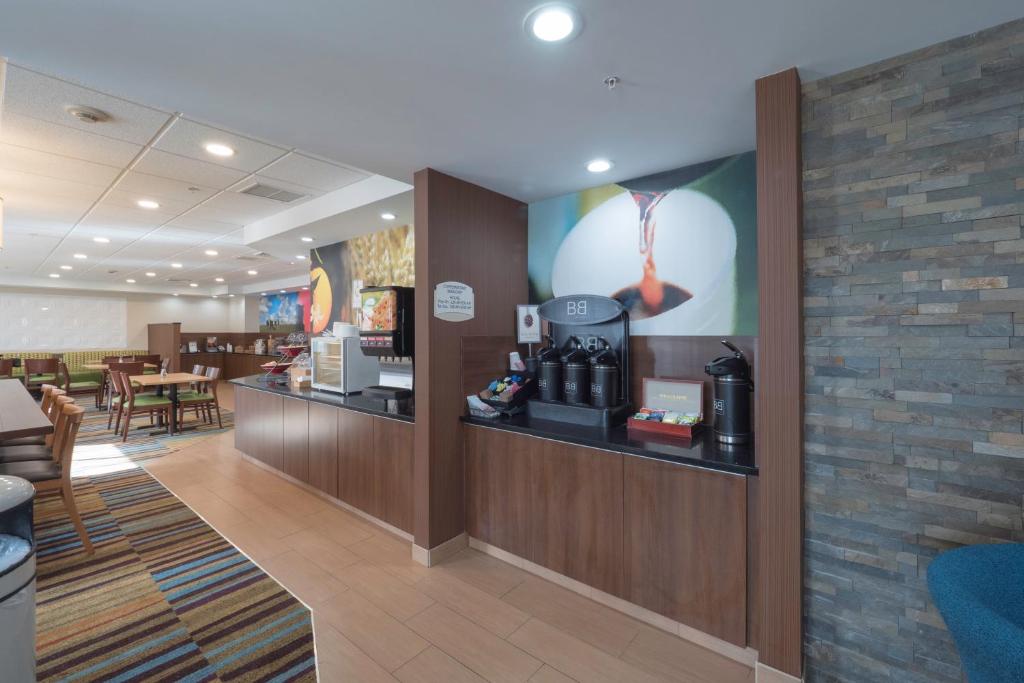 Fairfield Inn & Suites by Marriott Cleveland Streetsboro - image 3