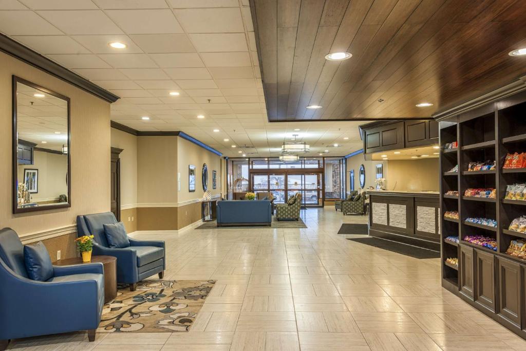 Holiday Inn Cleveland - Strongsville - Airport an IHG Hotel - image 3