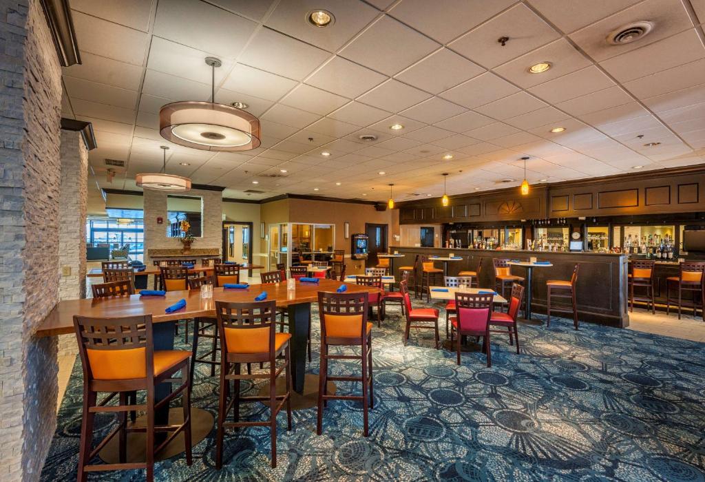 Holiday Inn Cleveland - Strongsville - Airport an IHG Hotel - image 5