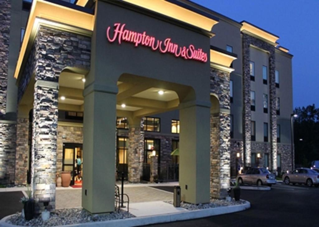 Hampton Inn & Suites Stroudsburg Bartonsville Poconos - main image